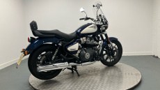 Royal Enfield Super Meteor 650 Top (23MY)